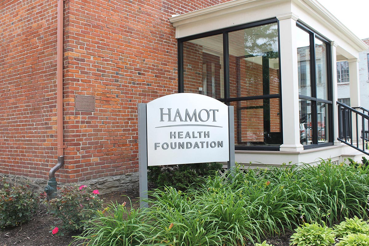 hed-300-aluminum-post-and-panel-img-2274